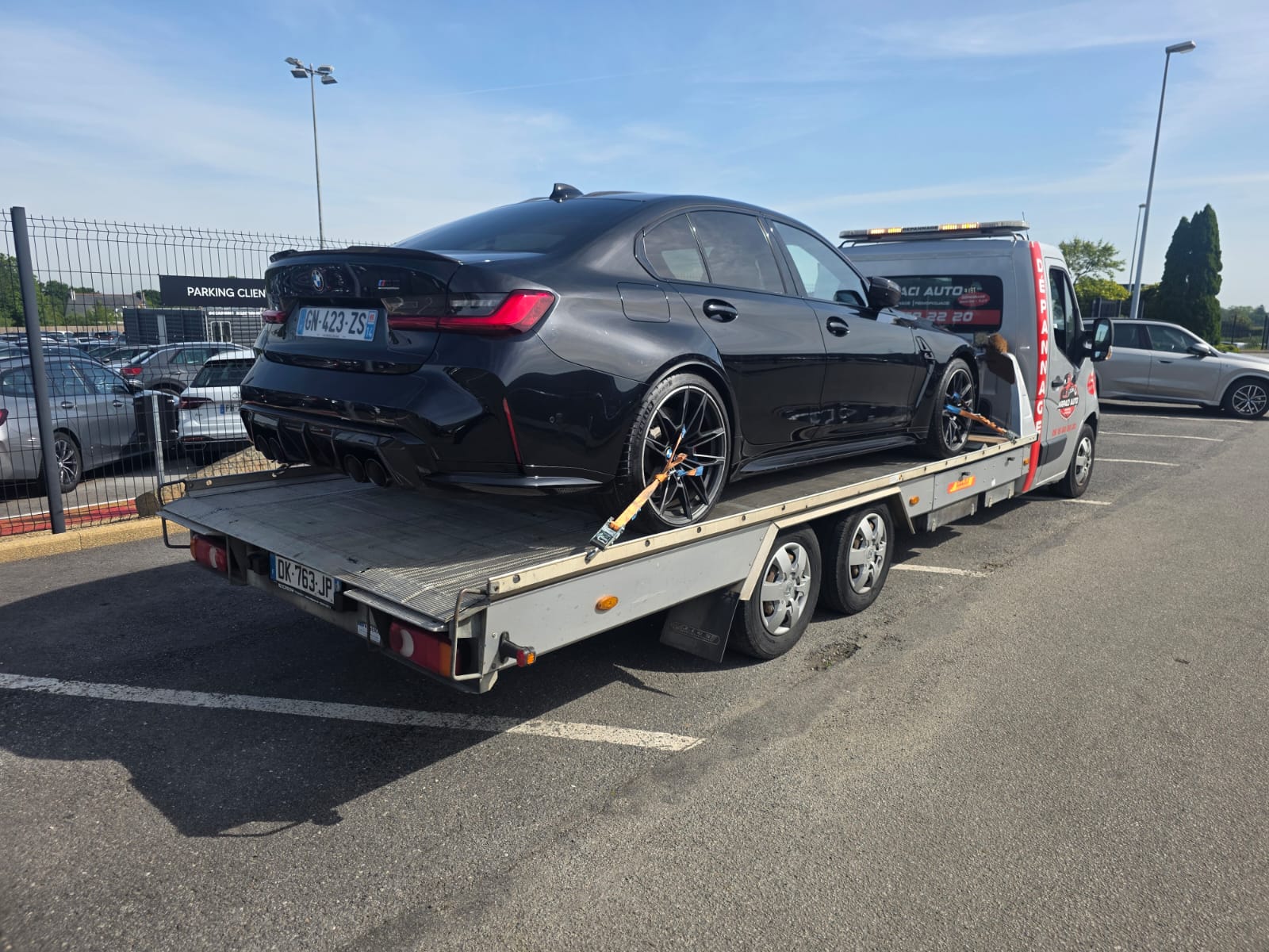 Remorquage d'une BMW M3 Competition sur plateau Arpaci Auto
